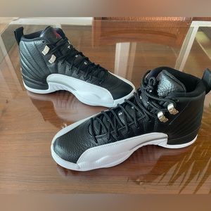 Size 8 Air Jordan 12 Retro Shoes